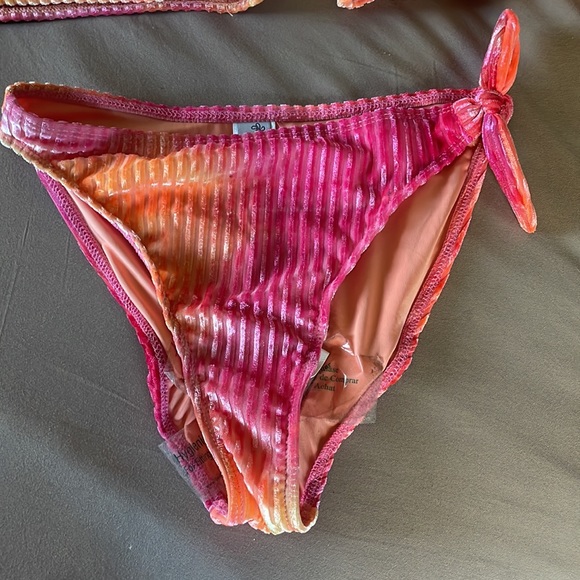 Dippin Daisy’s Pink/Orange Velvet Ombré Swimsuit Women’s Size Small - Picture 3 of 5